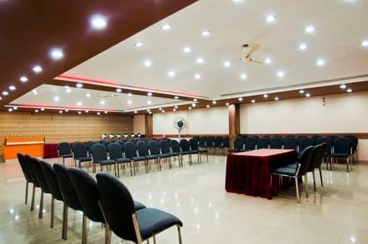 Didi Hotel Lucknow Esterno foto