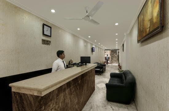 Didi Hotel Lucknow Esterno foto