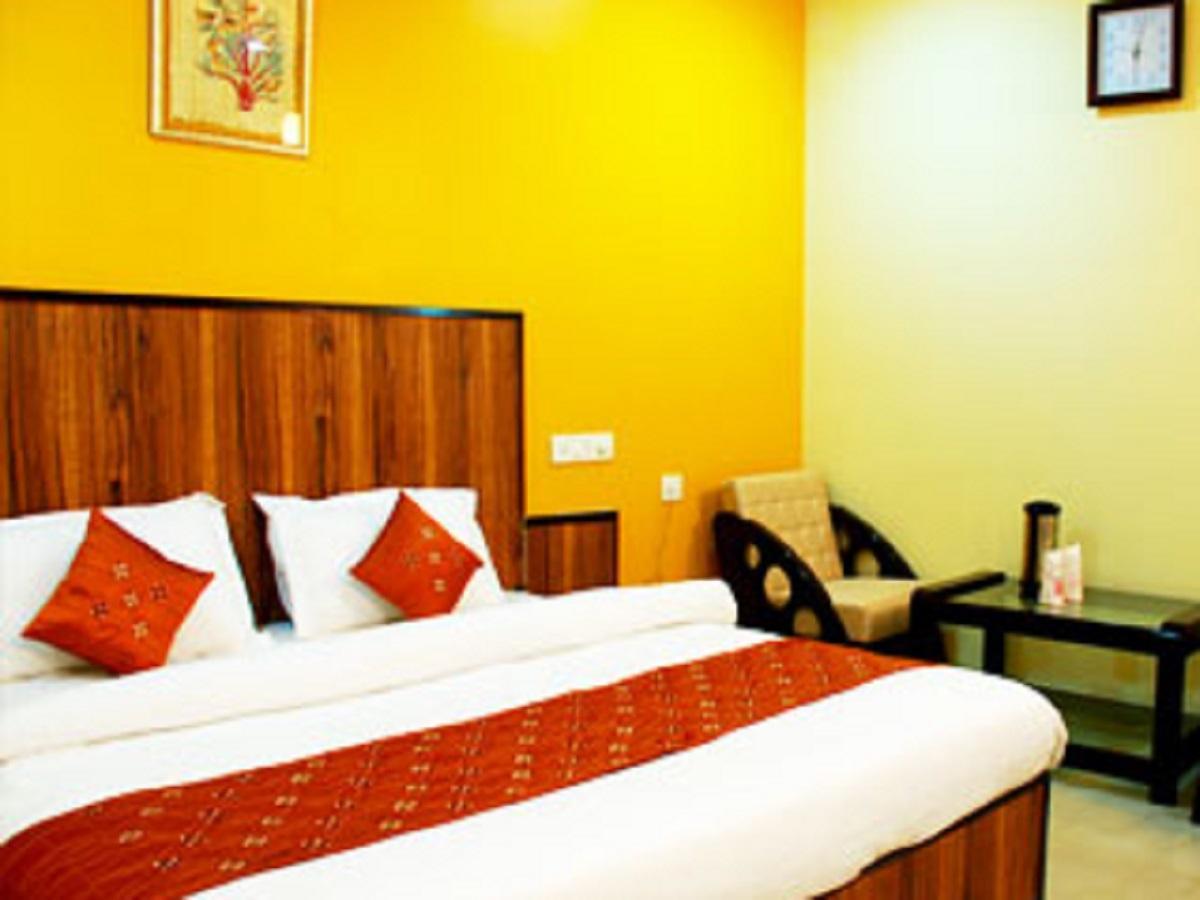 Didi Hotel Lucknow Esterno foto