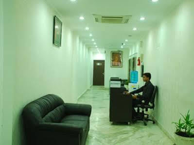Didi Hotel Lucknow Esterno foto