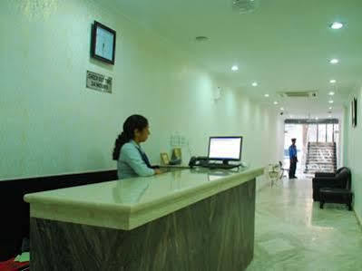 Didi Hotel Lucknow Esterno foto